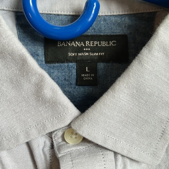 Banana Republic Men’s Large. short sleeve button up. - Picture 2 of 2